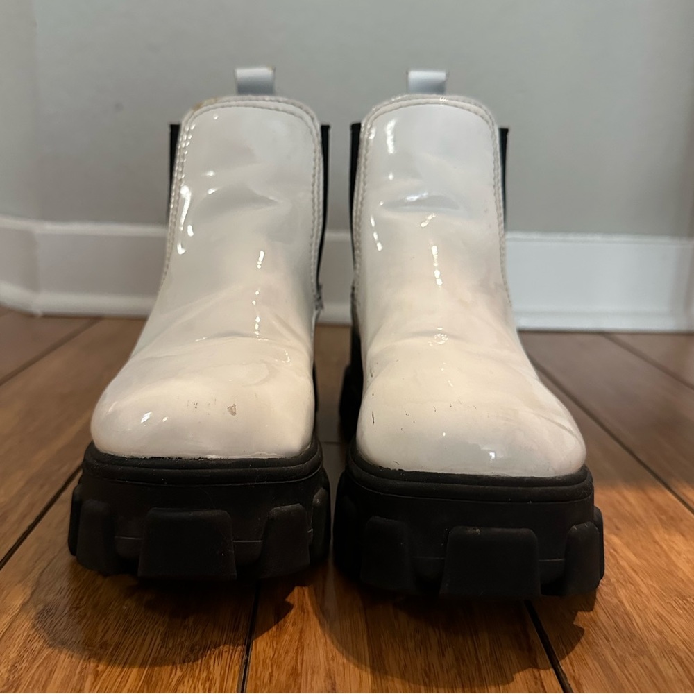 Sam Edelman Darielle Boot - Picture 4 of 15